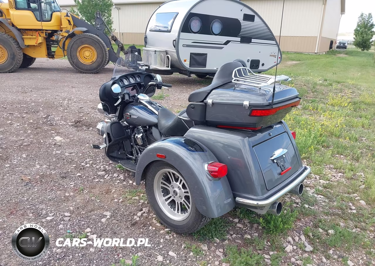 2022 Harley-Davidson Flhtcutg VIN:1HD1MAF17NB852757 - 3