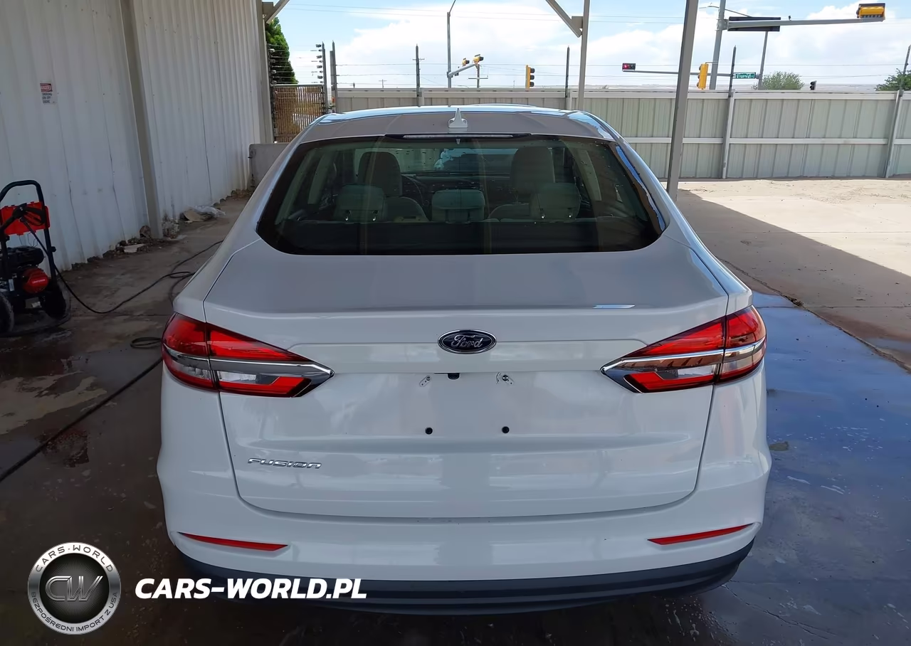 2020 Ford Fusion S VIN:3FA6P0G71LR201568 - 16