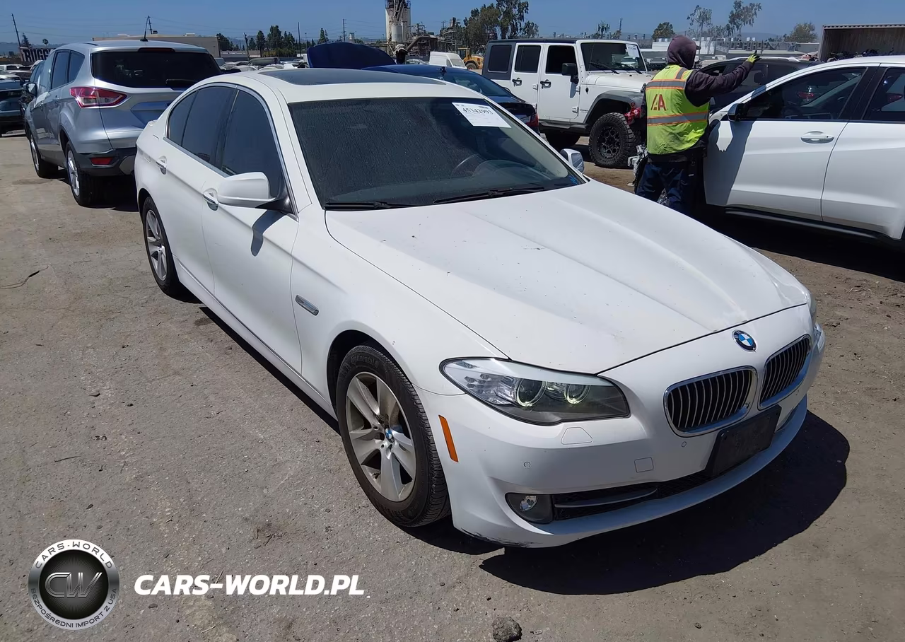 2012 BMW 528I