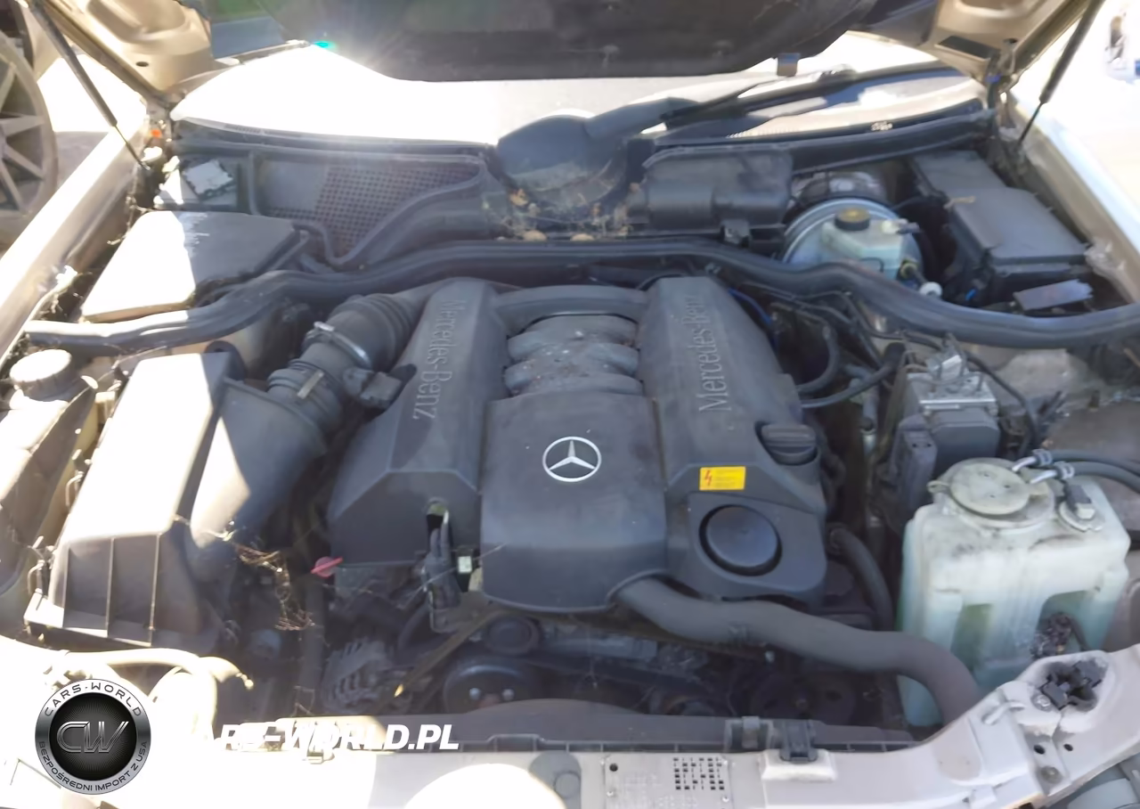 2000 Mercedes-Benz E 320 VIN:WDBJF65J2YB096350 - 10