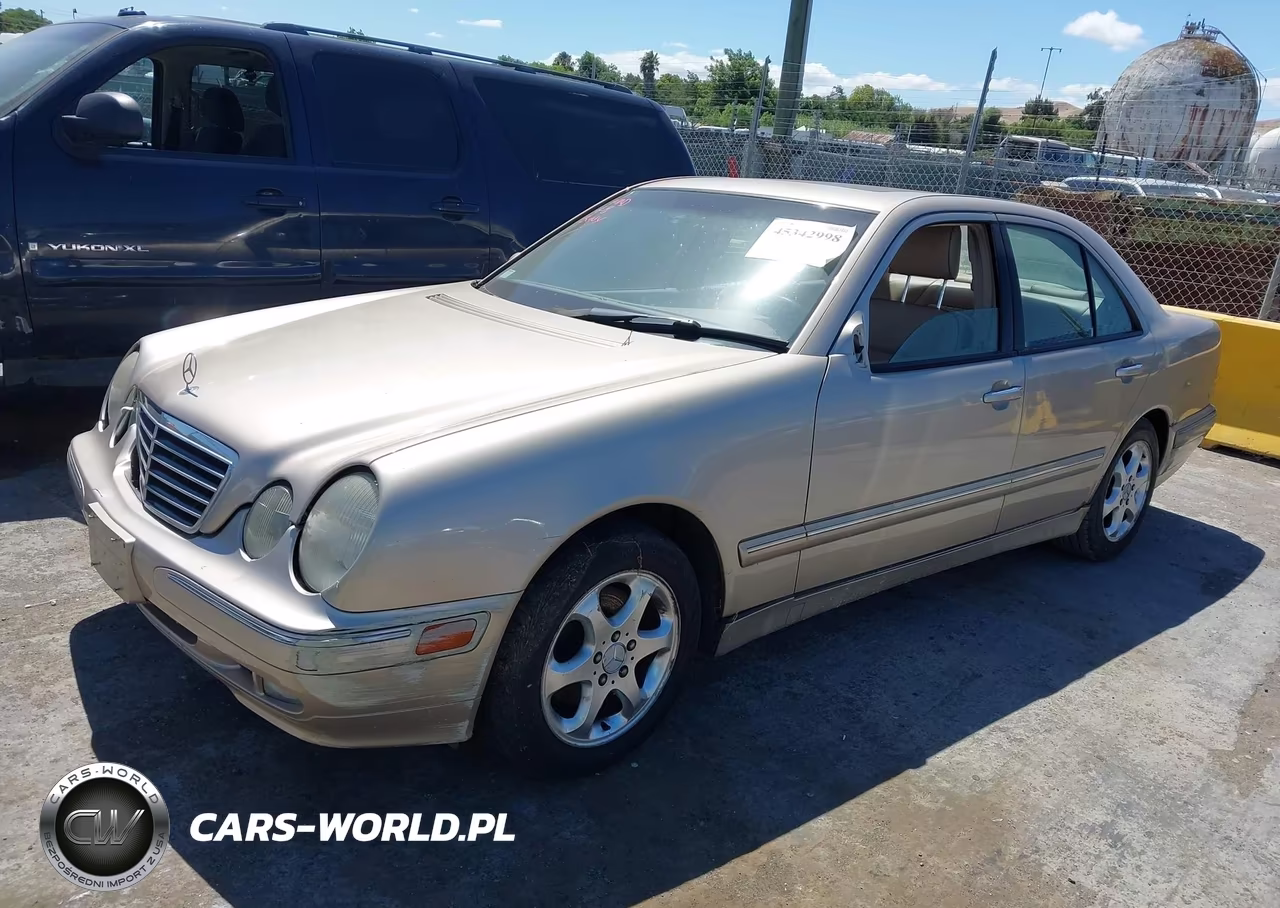2000 Mercedes-Benz E 320 VIN:WDBJF65J2YB096350 - 2