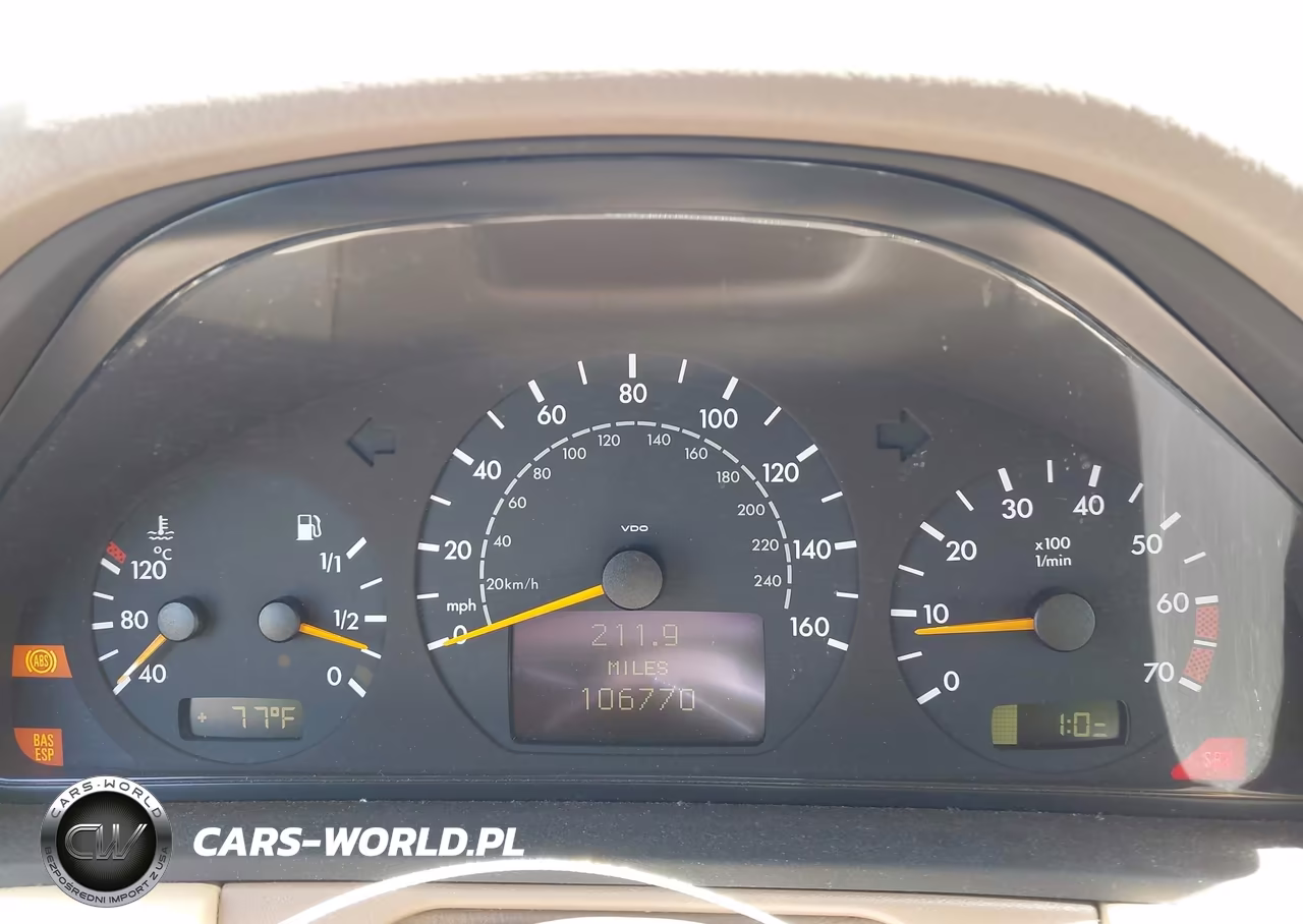 2000 Mercedes-Benz E 320 VIN:WDBJF65J2YB096350 - 7