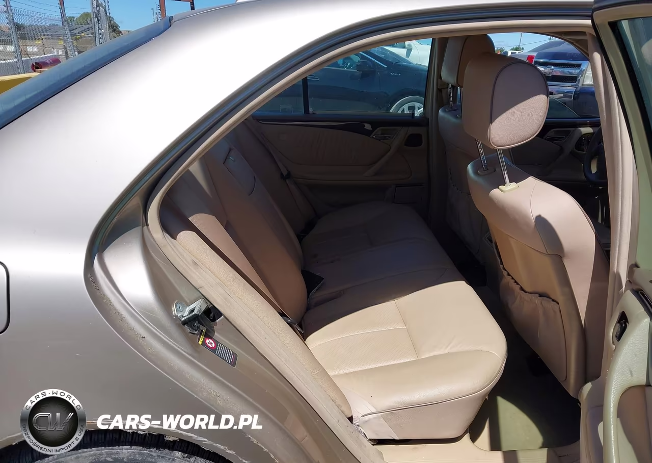 2000 Mercedes-Benz E 320 VIN:WDBJF65J2YB096350 - 8