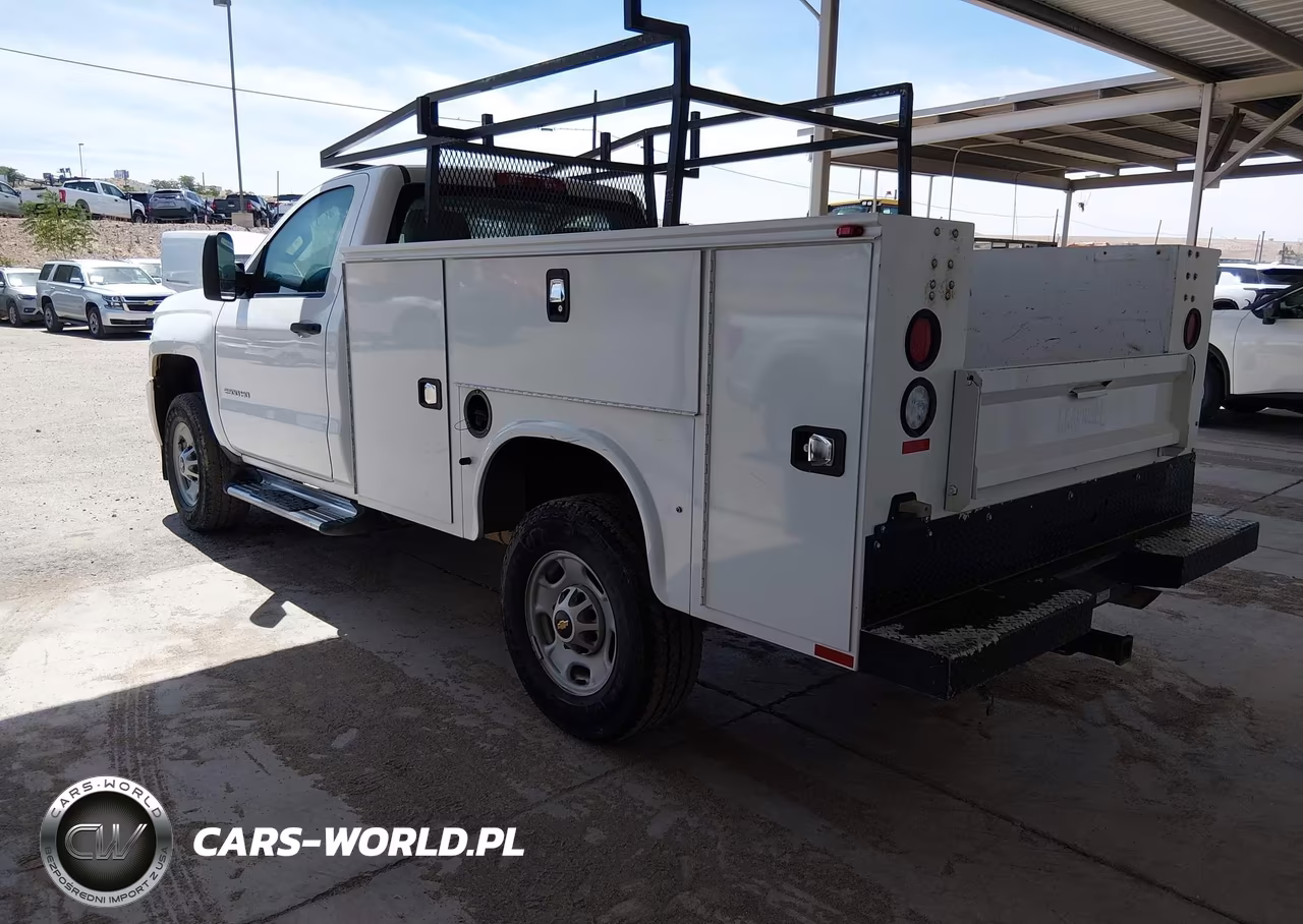 2015 Chevrolet Silverado 2500Hd Wt VIN:1GB0CUEGXFZ126105 - 3