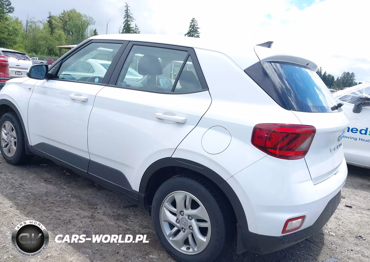 2021 Hyundai Venue Se VIN:KMHRB8A34MU076288 - 3