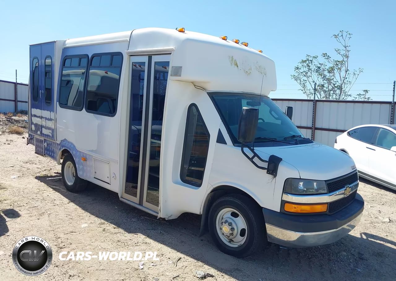 2016 Chevrolet Express Cutaway 3500 Diesel – zdjęcie 1 z 21