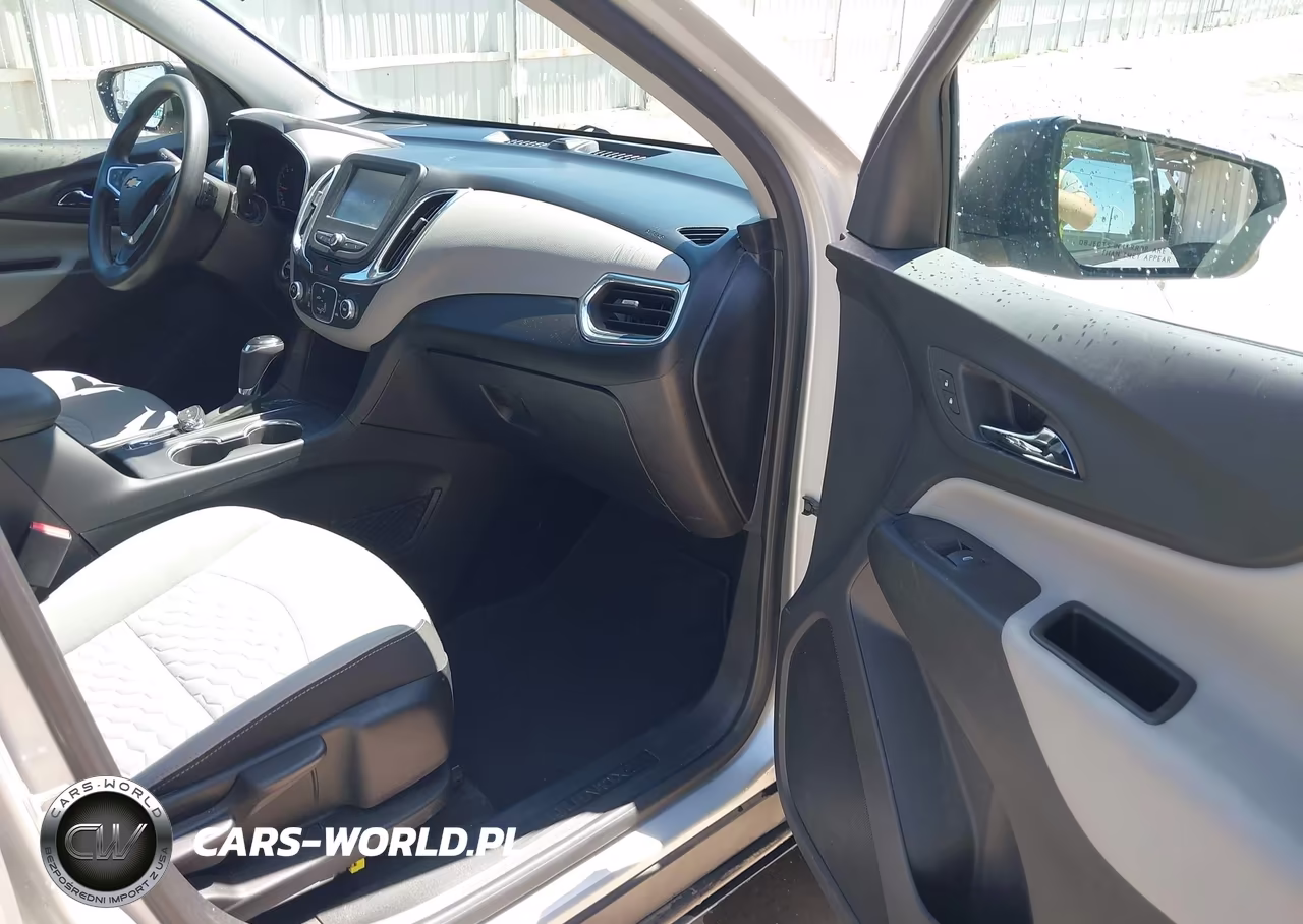 2018 Chevrolet Equinox Ls VIN:2GNAXREV4J6321404 - 5