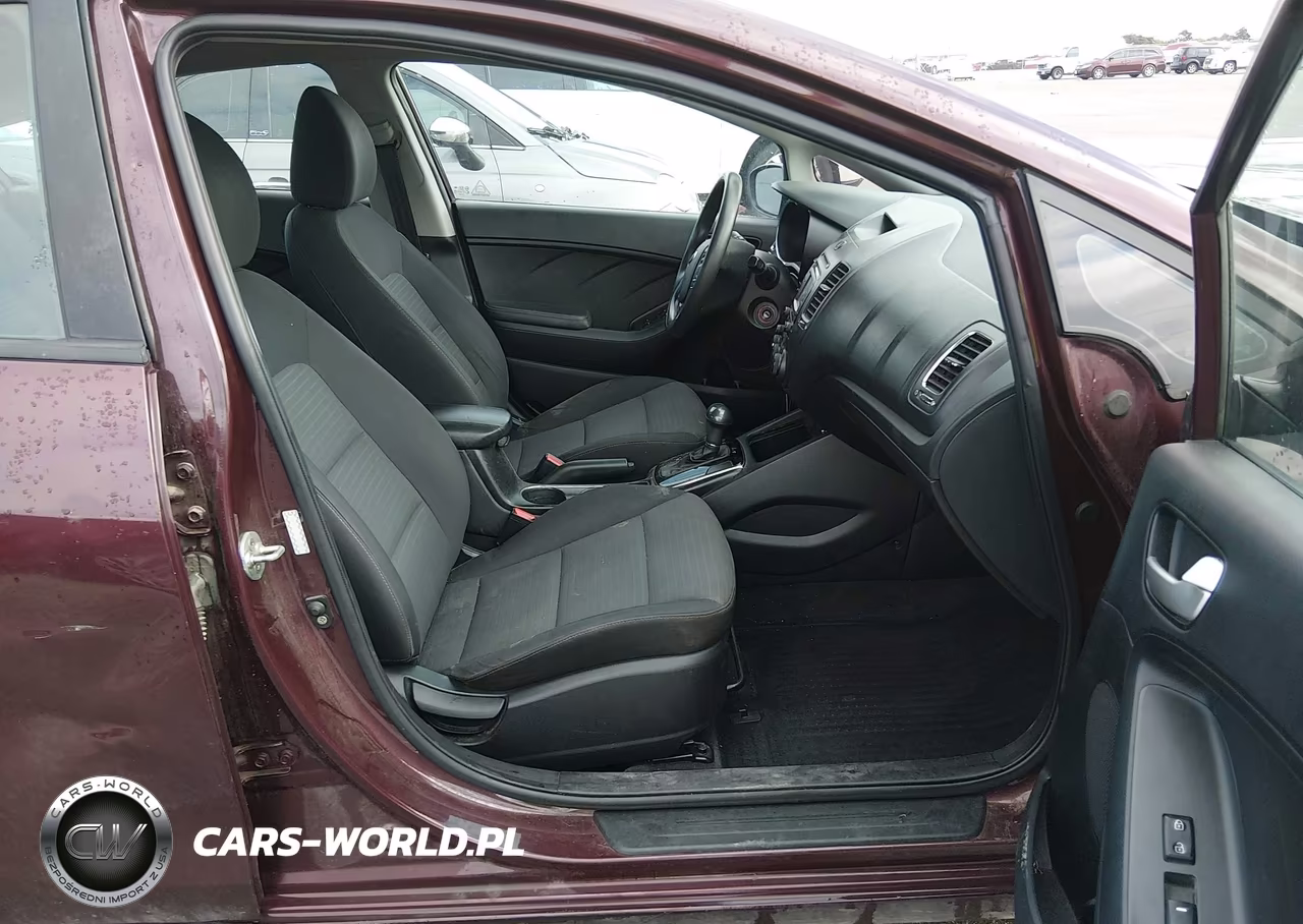 2017 Kia Forte Lx VIN:3KPFL4A76HE061229 - 5