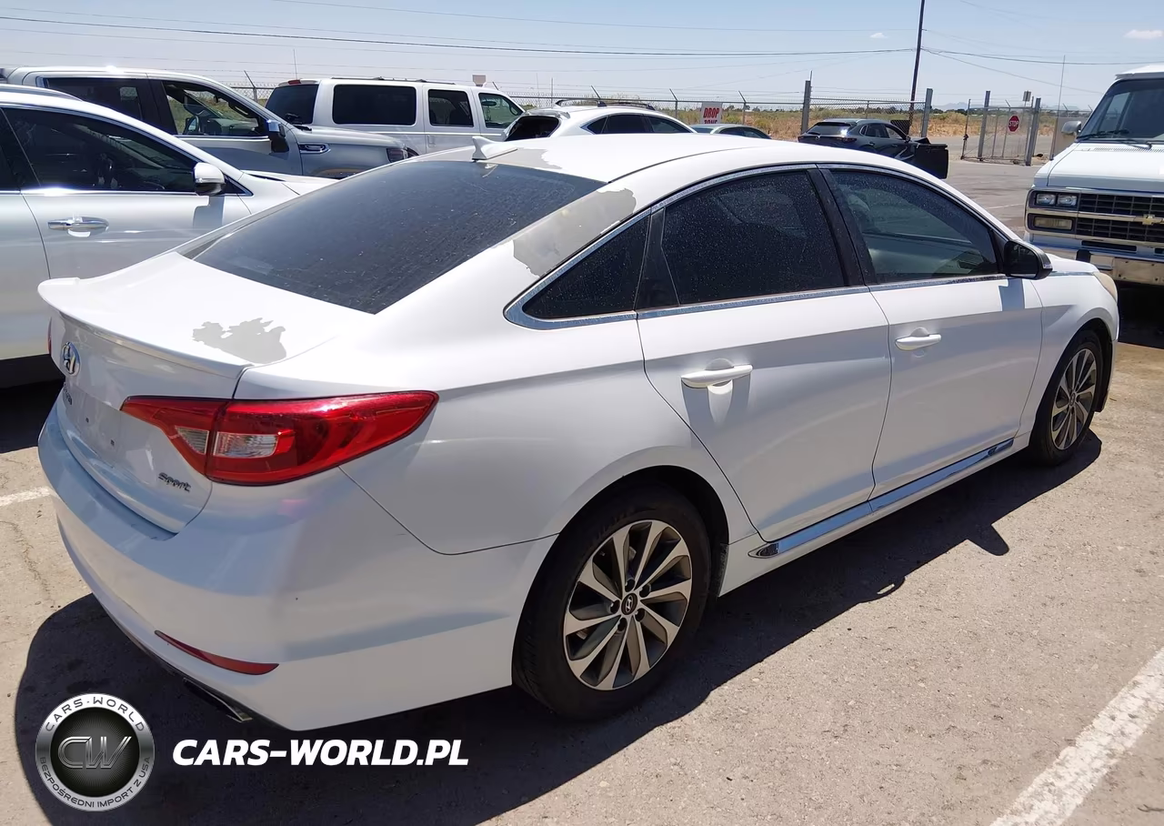 2016 Hyundai Sonata Sport VIN:5NPE34AF7GH288393 - 4