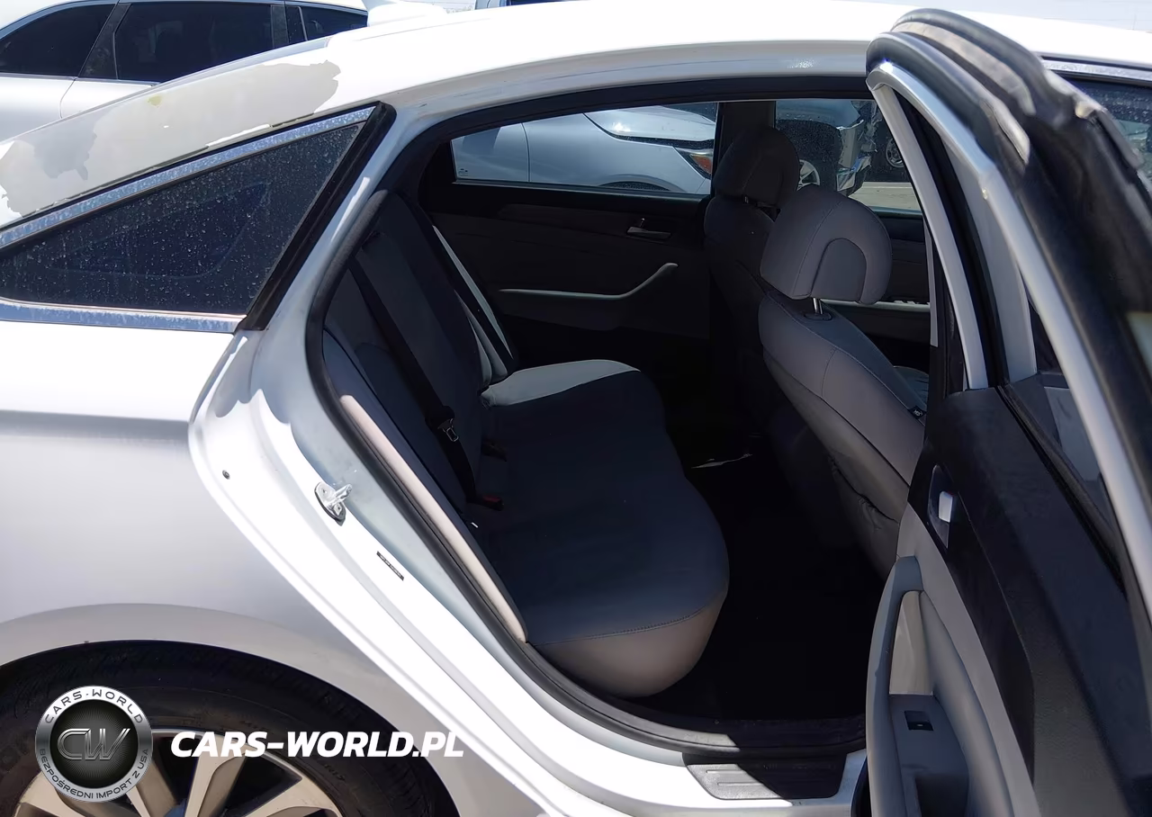 2016 Hyundai Sonata Sport VIN:5NPE34AF7GH288393 - 8