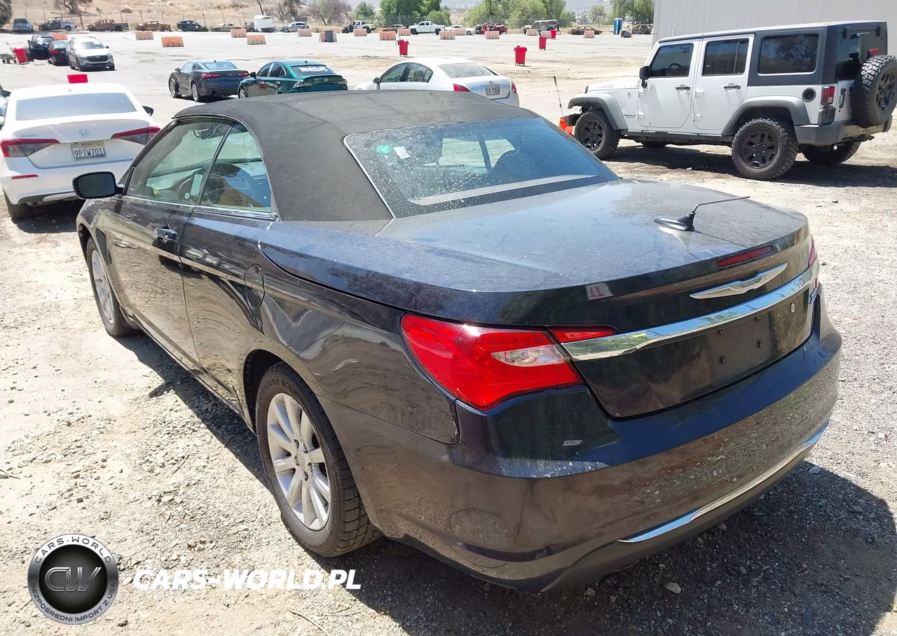 2011 Chrysler 200 Touring VIN:1C3BC2EB4BN530231 - 3