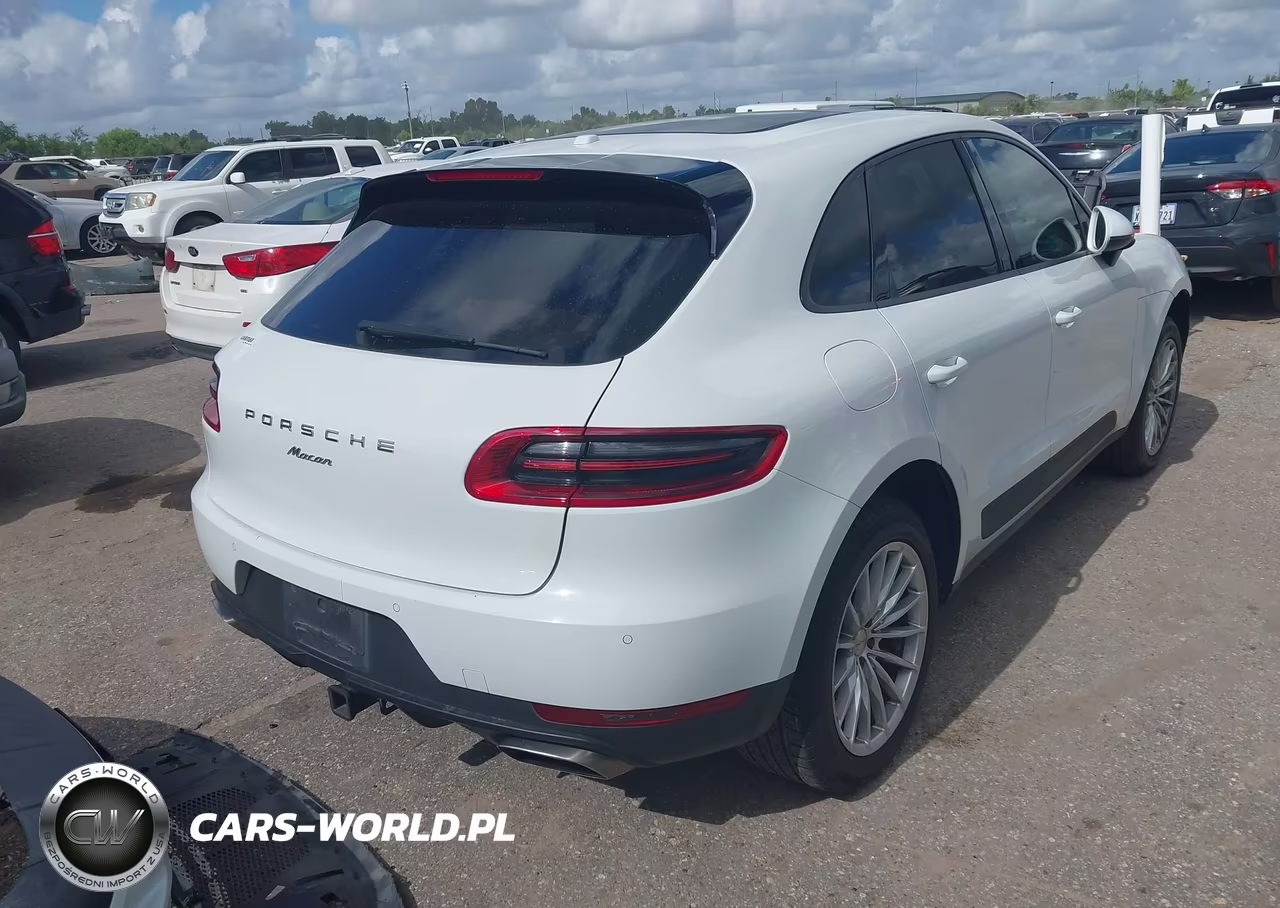 2017 Porsche Macan VIN:WP1AA2A58HLB00573 - 4