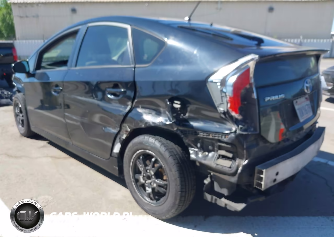 2013 Toyota Prius Two VIN:JTDKN3DU1D5578299 - 3