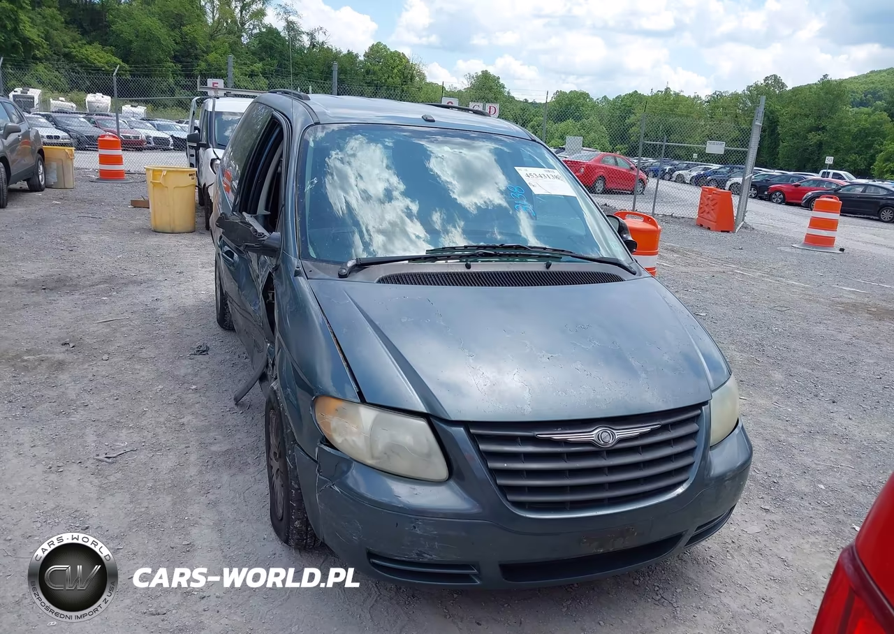 2006 Chrysler Town & Country VIN:1A4GP45R86B710747 - 12