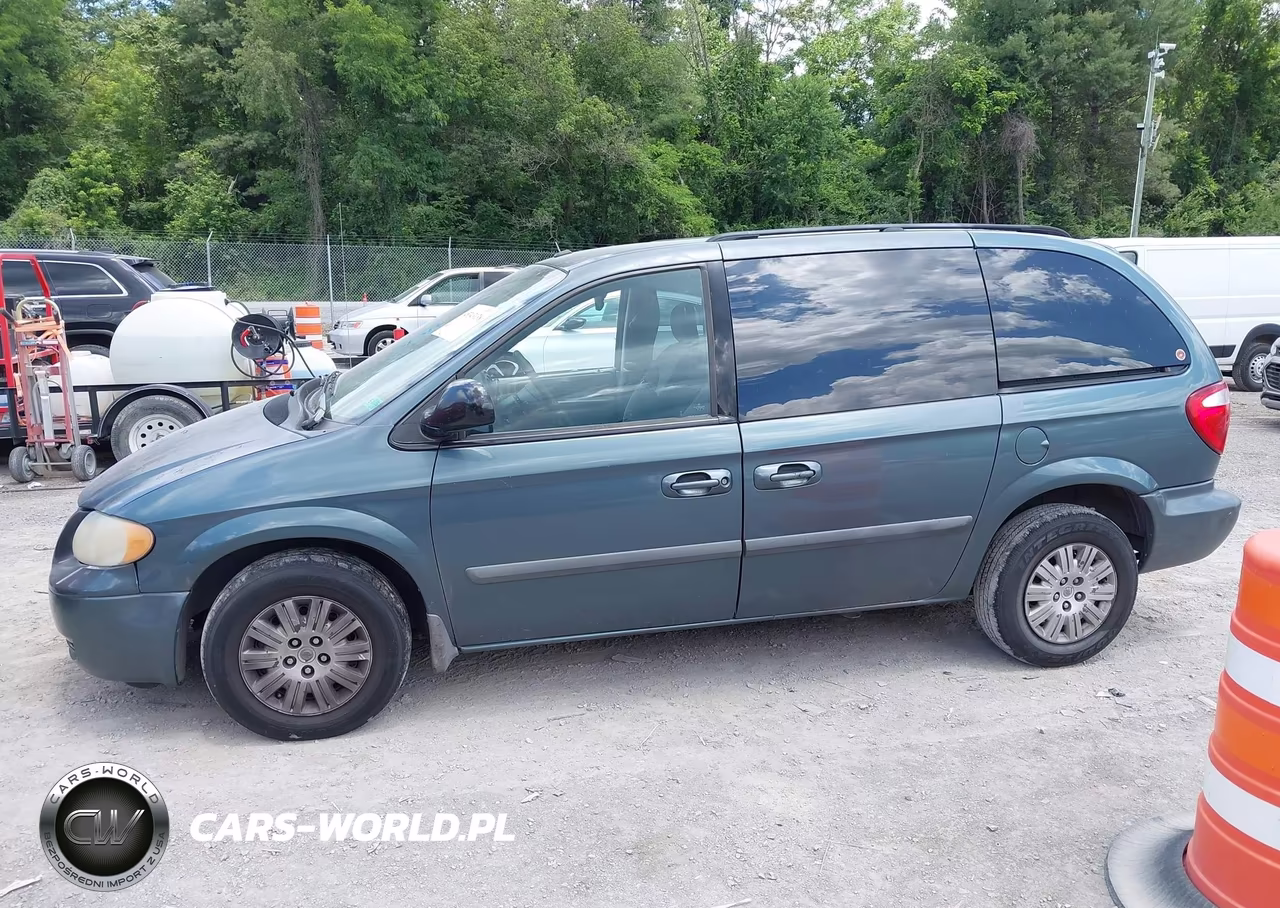 2006 Chrysler Town & Country VIN:1A4GP45R86B710747 - 14