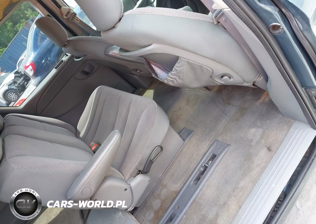 2006 Chrysler Town & Country VIN:1A4GP45R86B710747 - 8