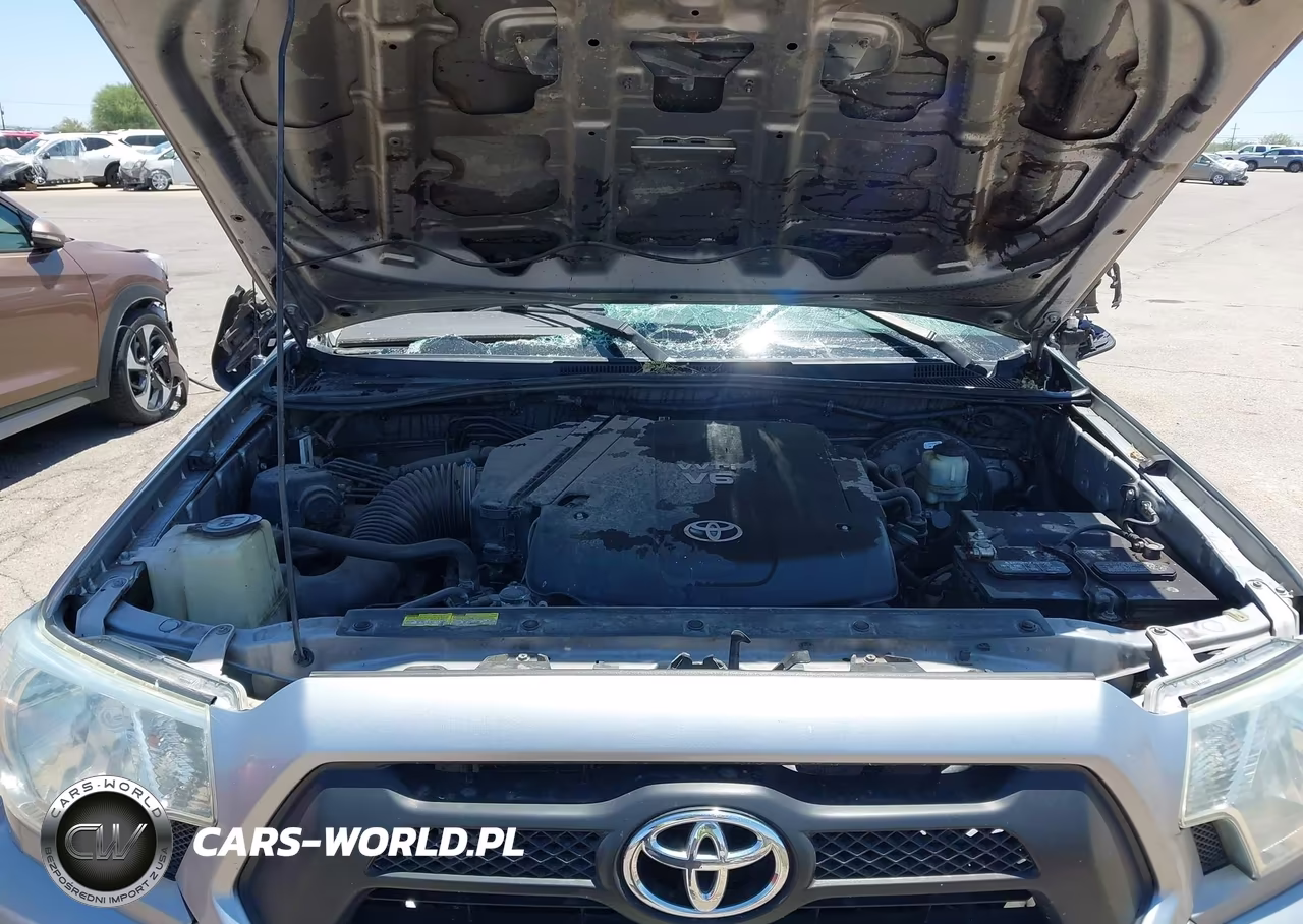 2014 Toyota Tacoma Prerunner V6 VIN:3TMJU4GNXEM170985 - 10
