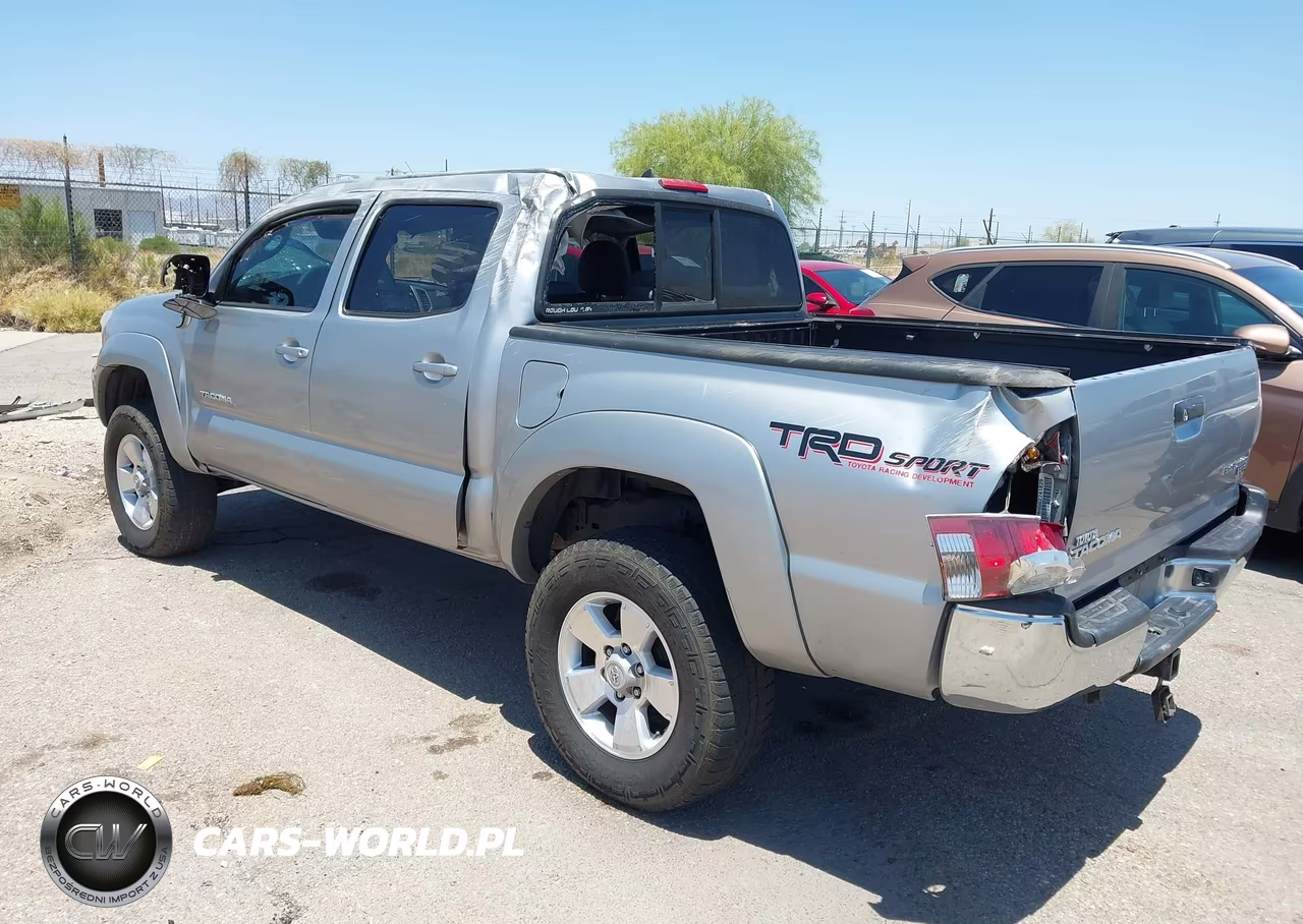 2014 Toyota Tacoma Prerunner V6 VIN:3TMJU4GNXEM170985 - 3
