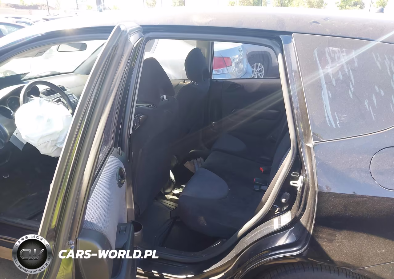 2007 Honda Fit Sport VIN:JHMGD37657S061677 - 8