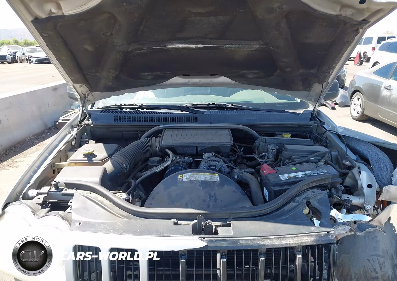 2007 Jeep Grand Cherokee Laredo VIN:1J8GS48K97C645947 - 10