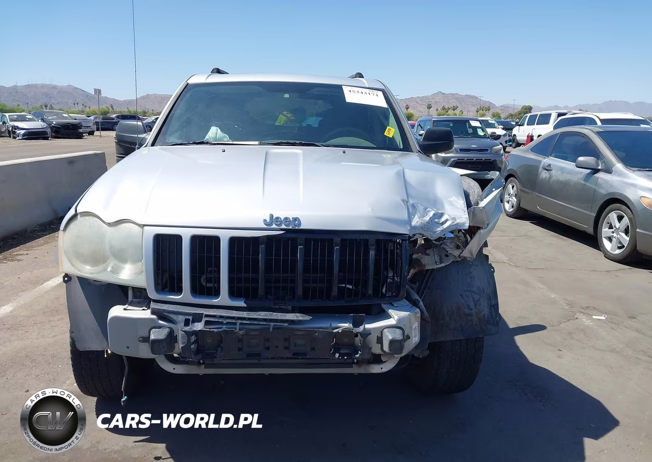 2007 Jeep Grand Cherokee Laredo VIN:1J8GS48K97C645947 - 13