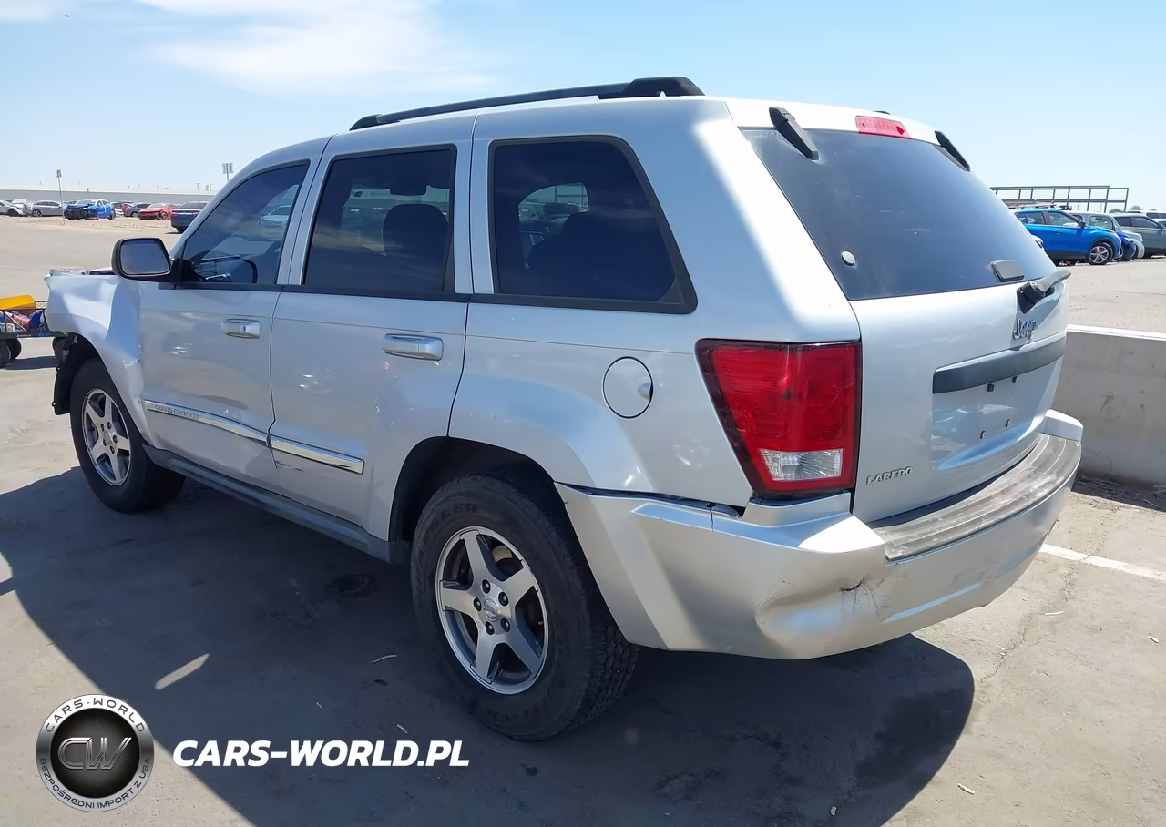 2007 Jeep Grand Cherokee Laredo VIN:1J8GS48K97C645947 - 3