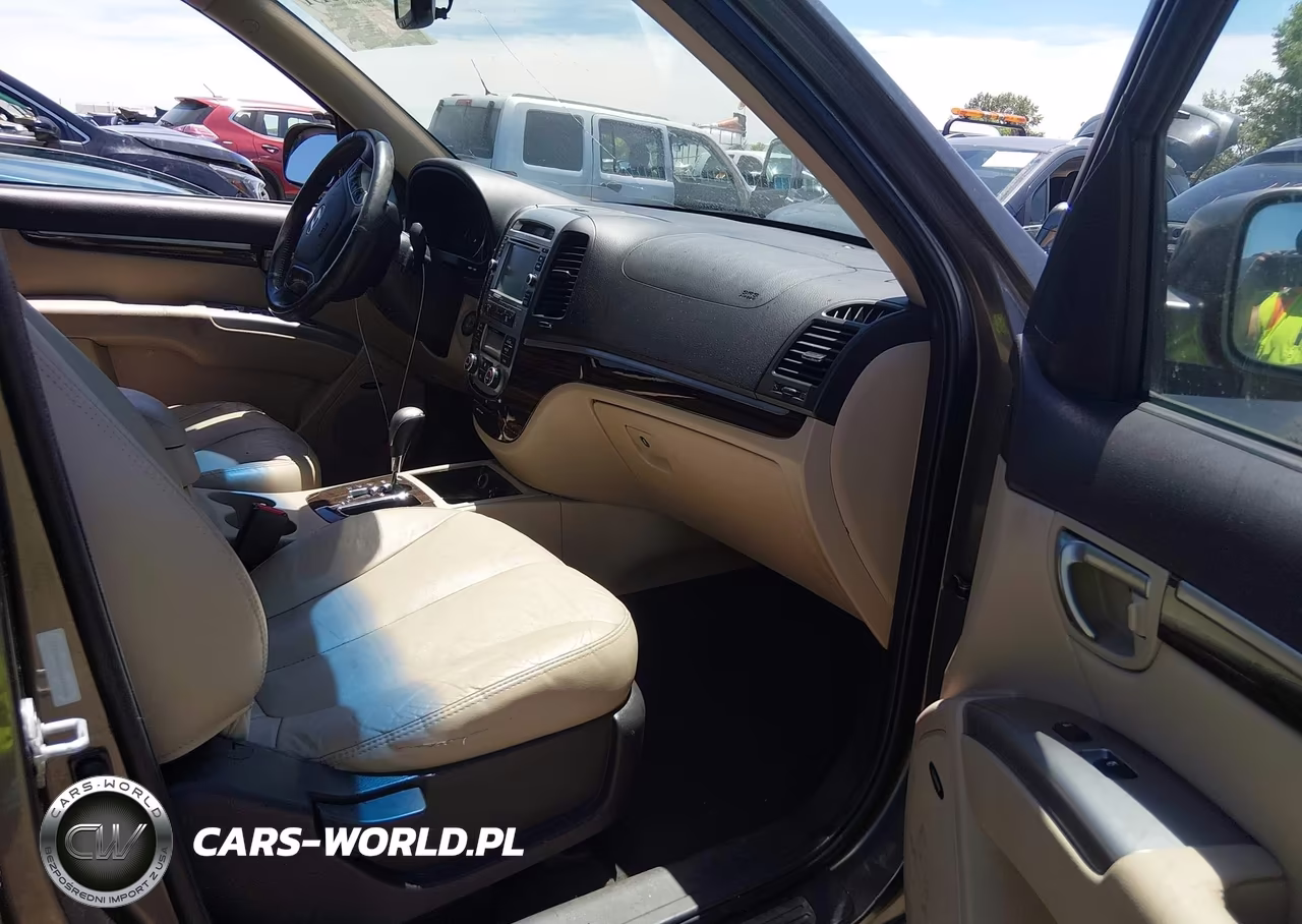 2012 Hyundai Santa Fe Limited V6 VIN:5XYZKDAG1CG120408 - 5