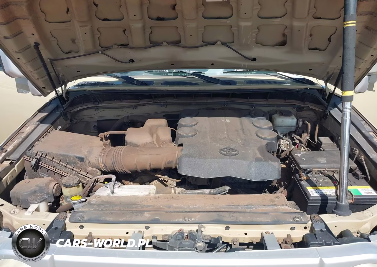 2014 Toyota Fj Cruiser VIN:JTEBU4BF6EK187550 - 10