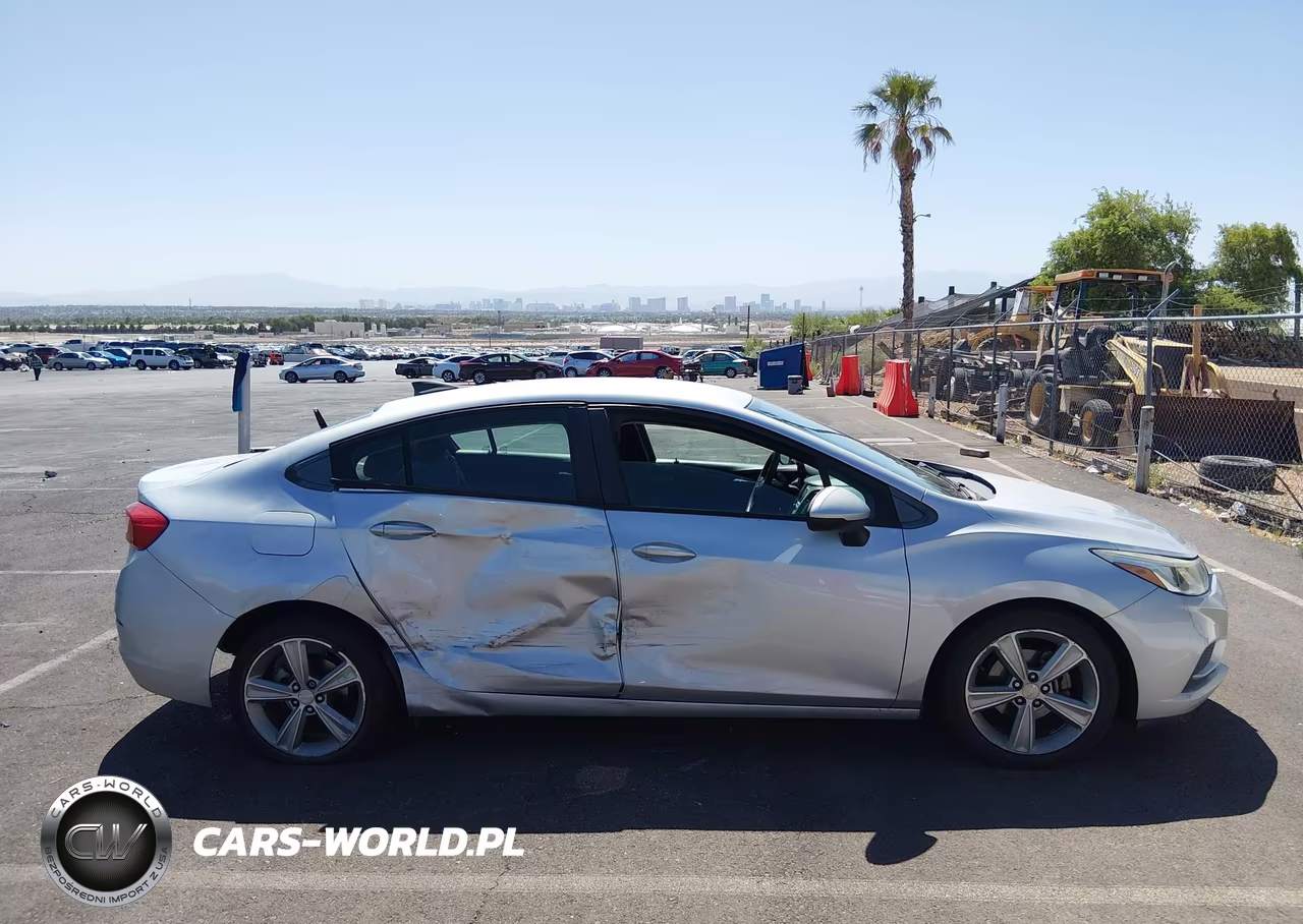 2016 Chevrolet Cruze Ls Auto VIN:1G1BC5SM2G7261850 - 13
