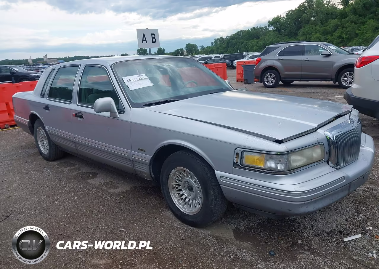 1995 Lincoln Town Car Signature-Spinnaker