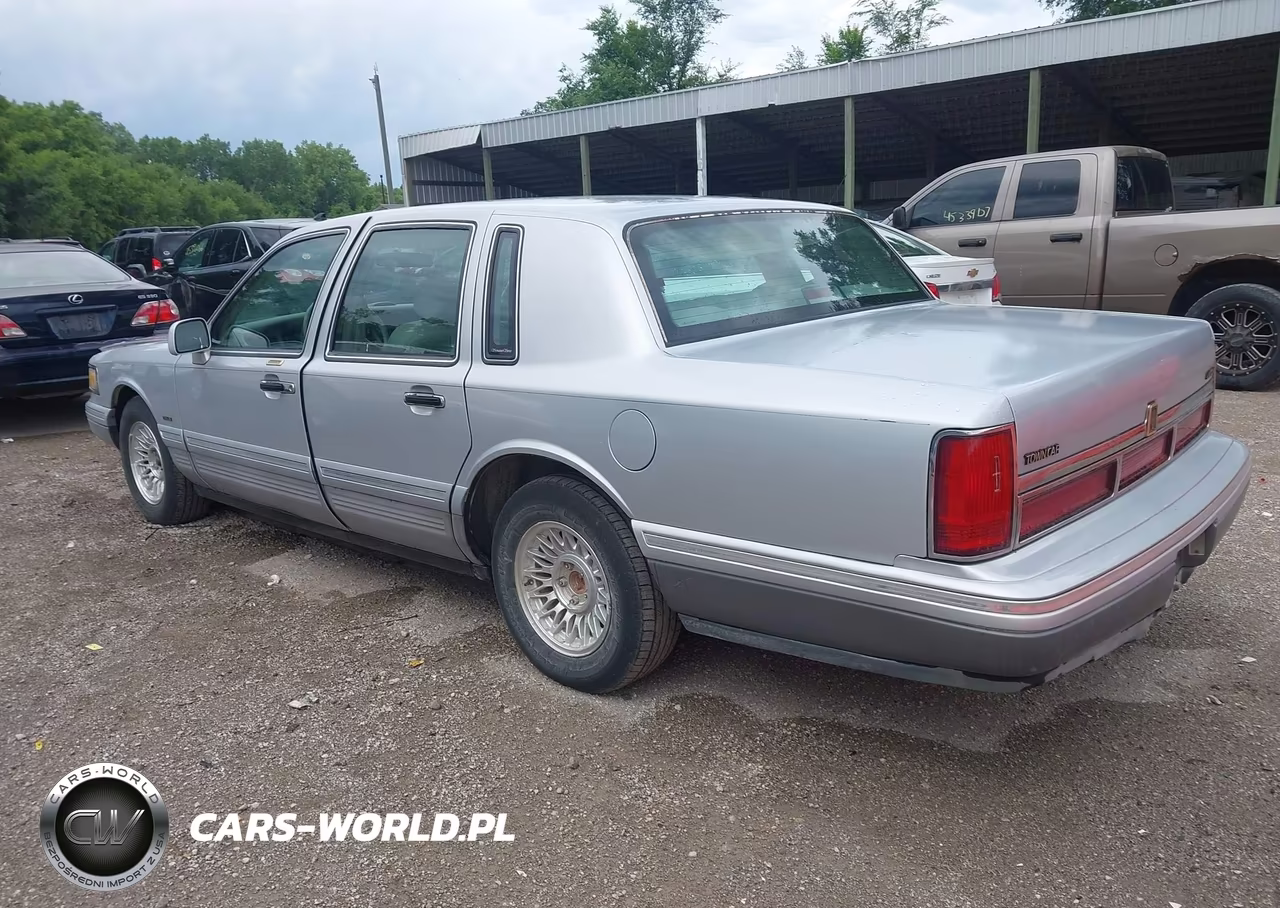 1995 Lincoln Town Car Signature-Spinnaker VIN:1LNLM82W5SY689096 - 3