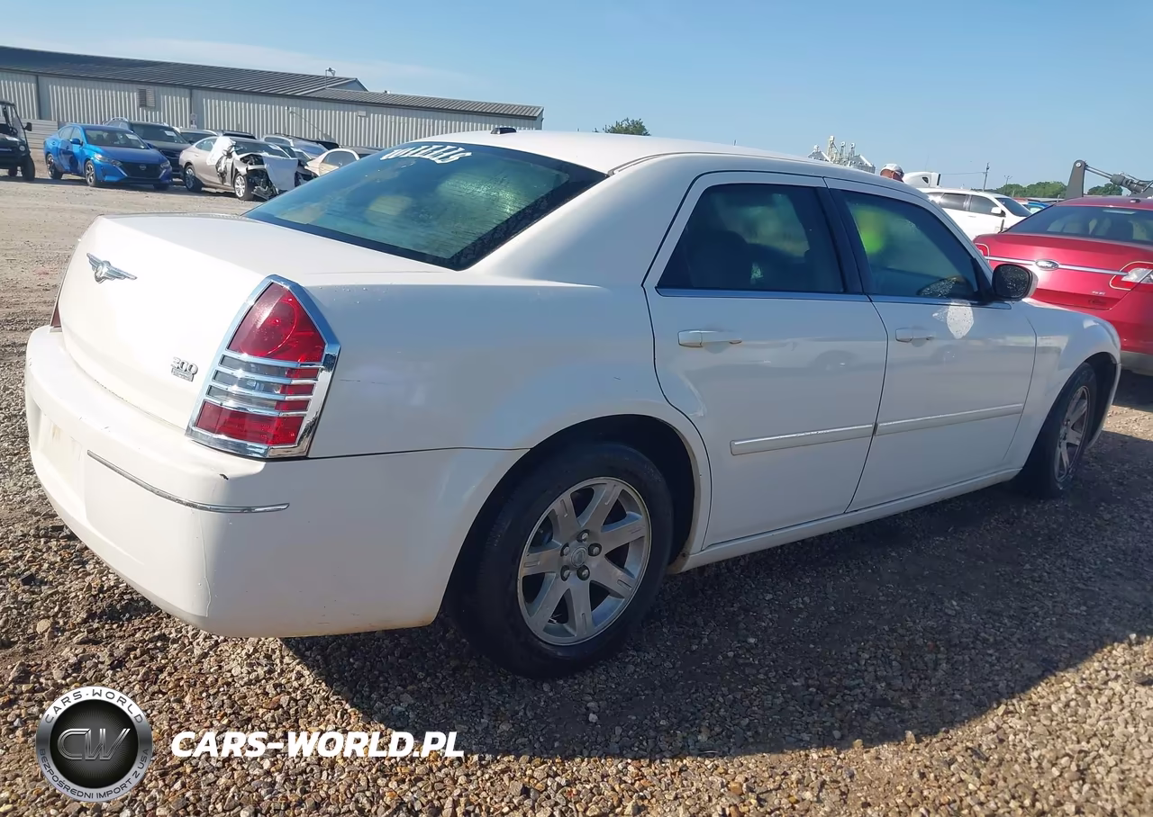 2006 Chrysler 300 Touring VIN:2C3KA53G56H495879 - 4