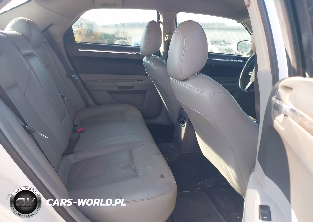 2006 Chrysler 300 Touring VIN:2C3KA53G56H495879 - 8