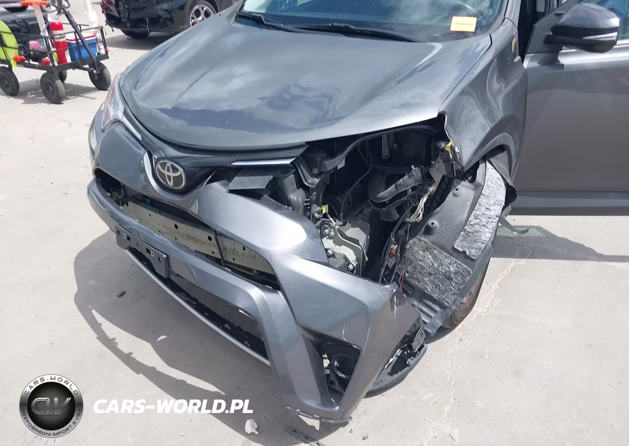 2018 Toyota Rav4 Xle VIN:2T3WFREV0JW432246 - 6