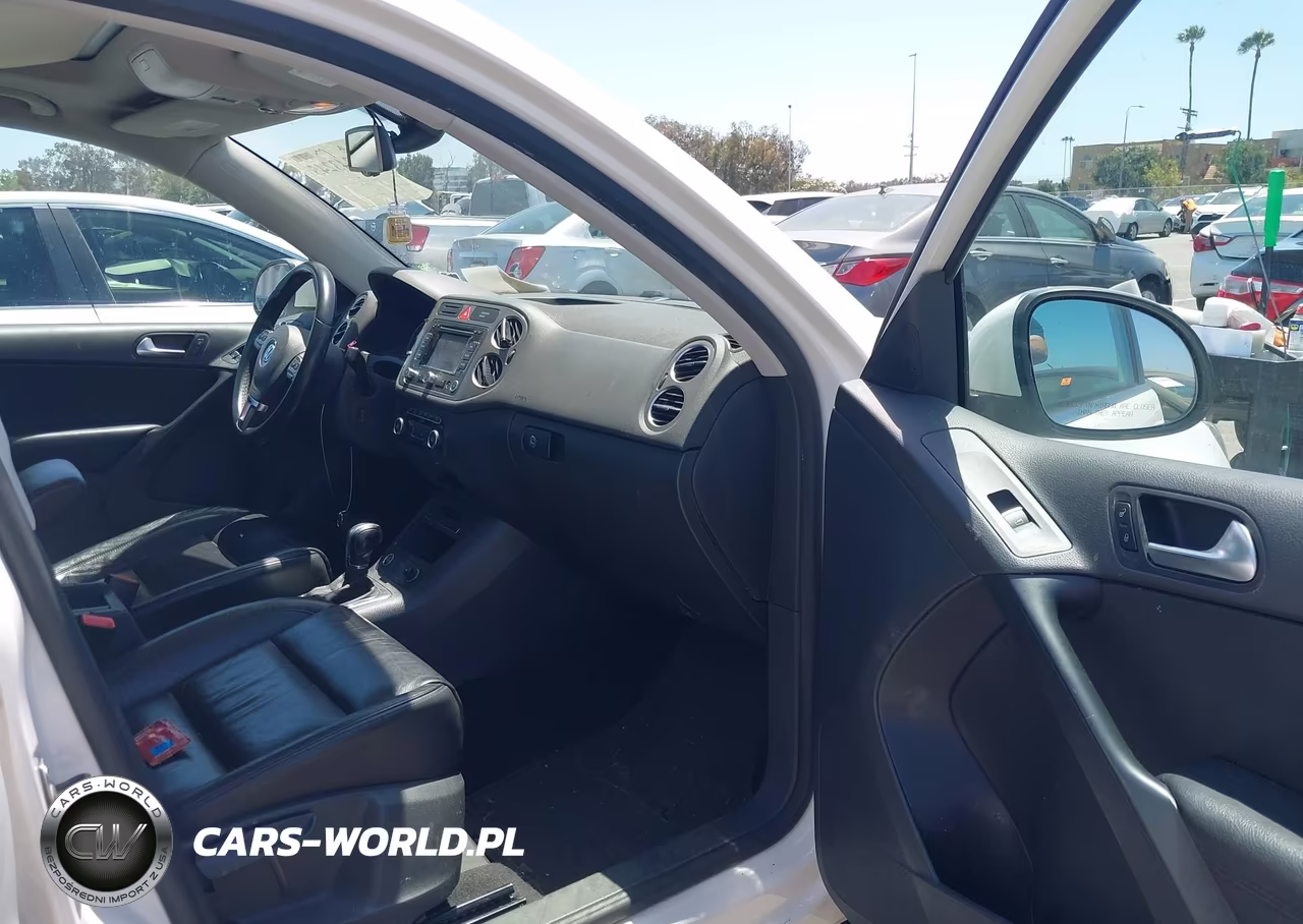2011 Volkswagen Tiguan Sel VIN:WVGBV7AX6BW534596 - 5