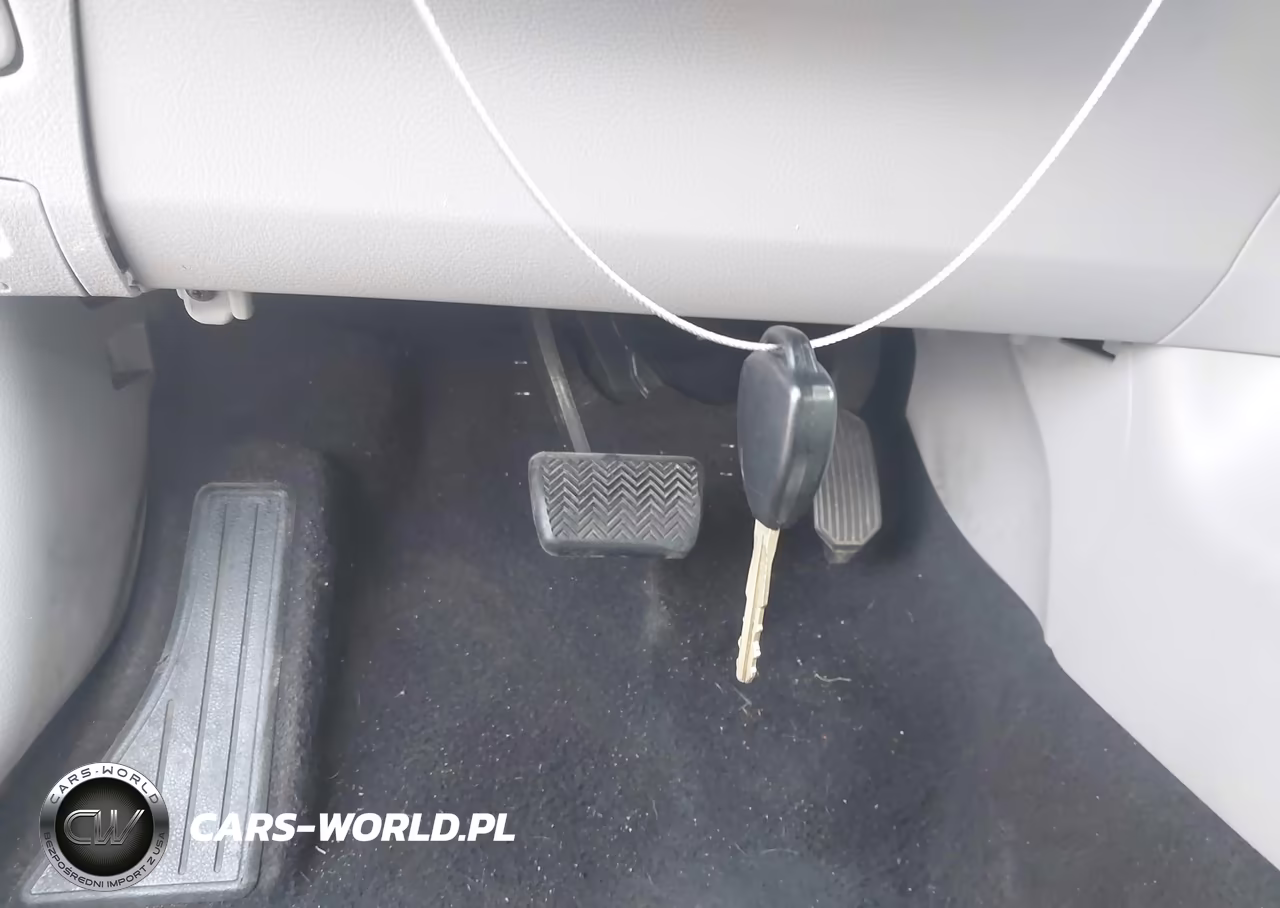 2013 Toyota Corolla L VIN:5YFBU4EE8DP206865 - 11