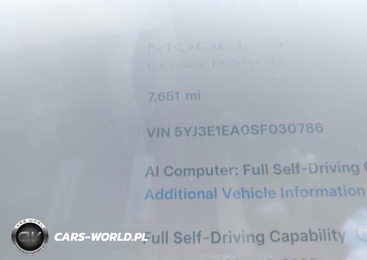 2025 Tesla Model 3 VIN:5YJ3E1EA0SF030786 - 14