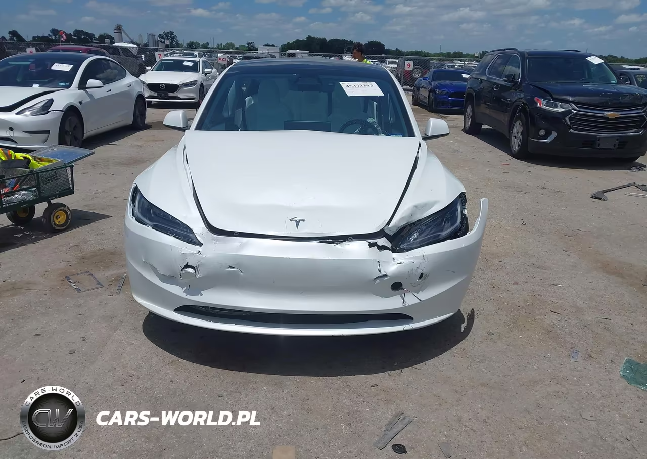 2025 Tesla Model 3 VIN:5YJ3E1EA0SF030786 - 6