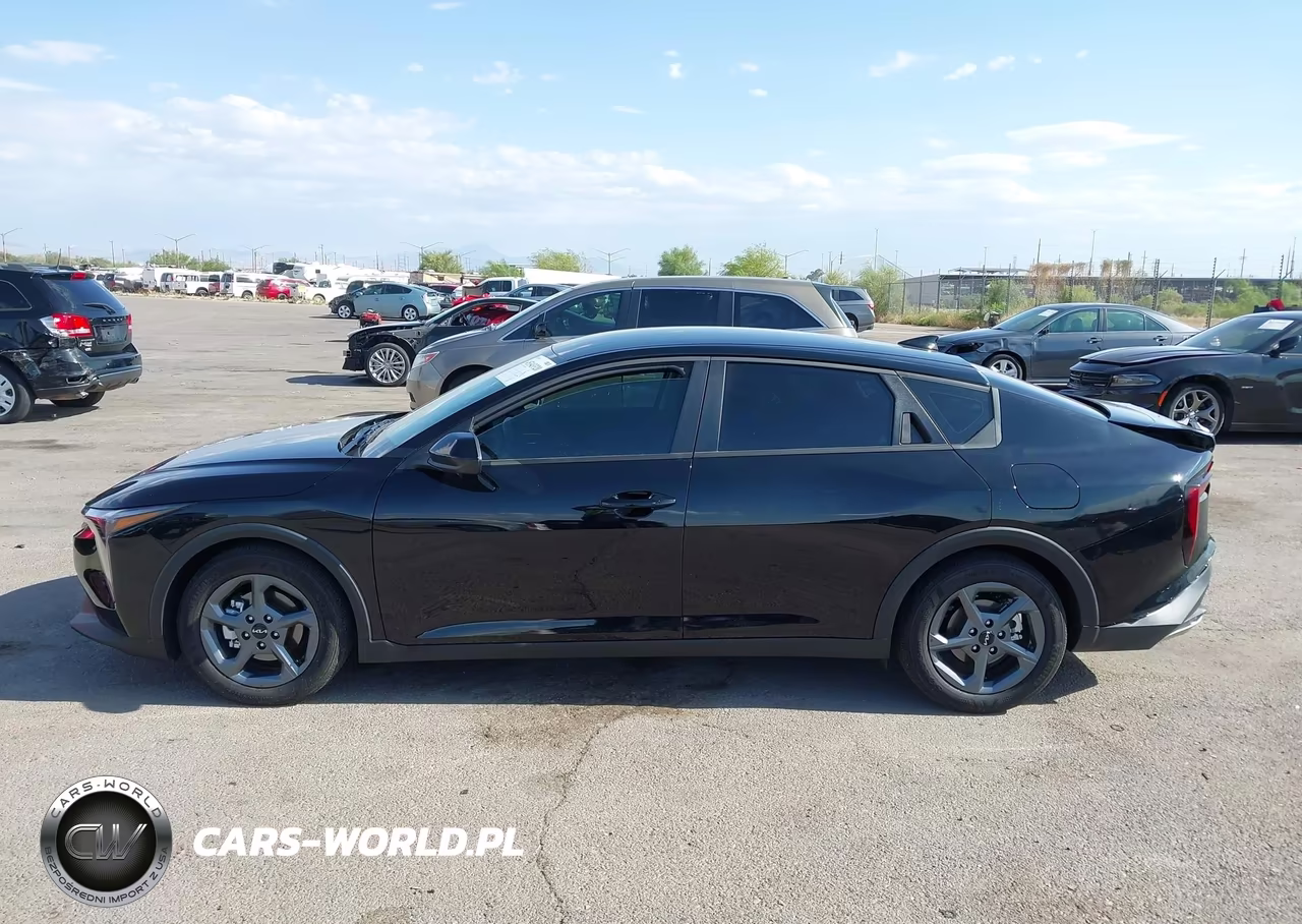 2026 Kia K4 Lxs VIN:3KPFT4DE2TE320009 - 14