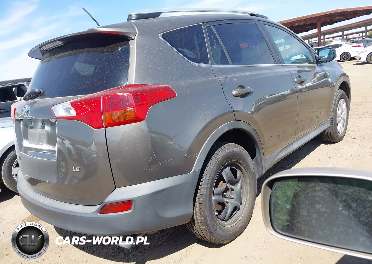 2015 Toyota Rav4 Le VIN:2T3ZFREVXFW202136 - 4