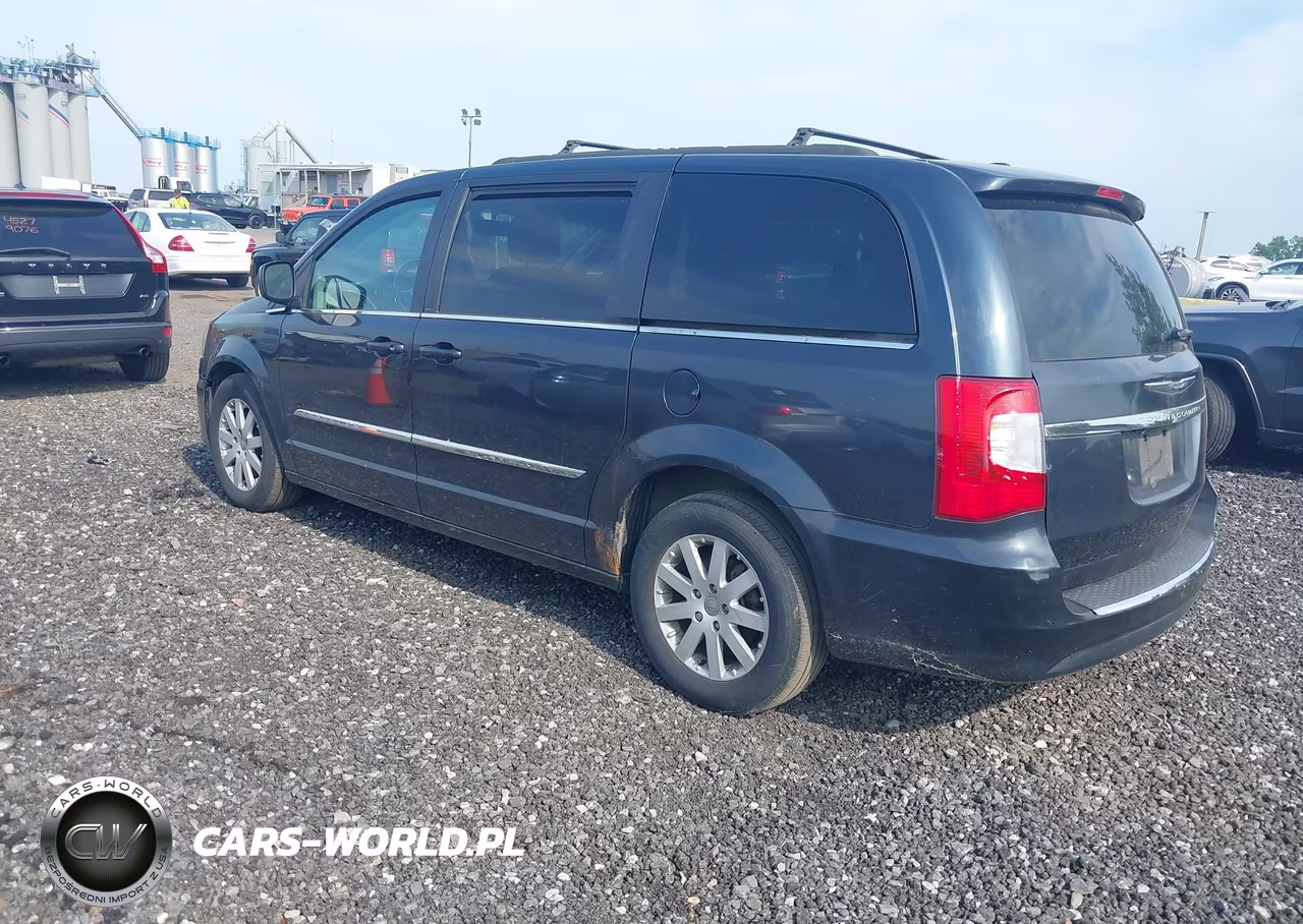 2013 Chrysler Town & Country Touring VIN:2C4RC1BG2DR713881 - 3