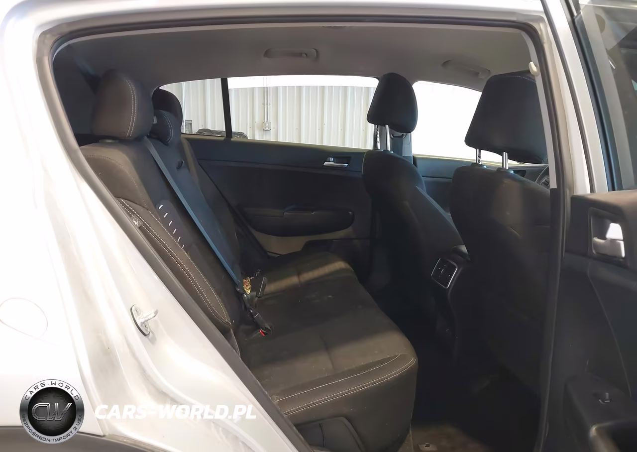 2018 Kia Sportage Lx VIN:KNDPMCAC9J7354430 - 8