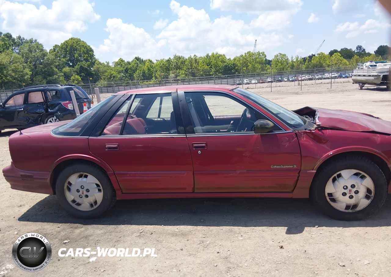 1992 Oldsmobile Cutlass Supreme S VIN:1G3WH54T4ND322659 - 13