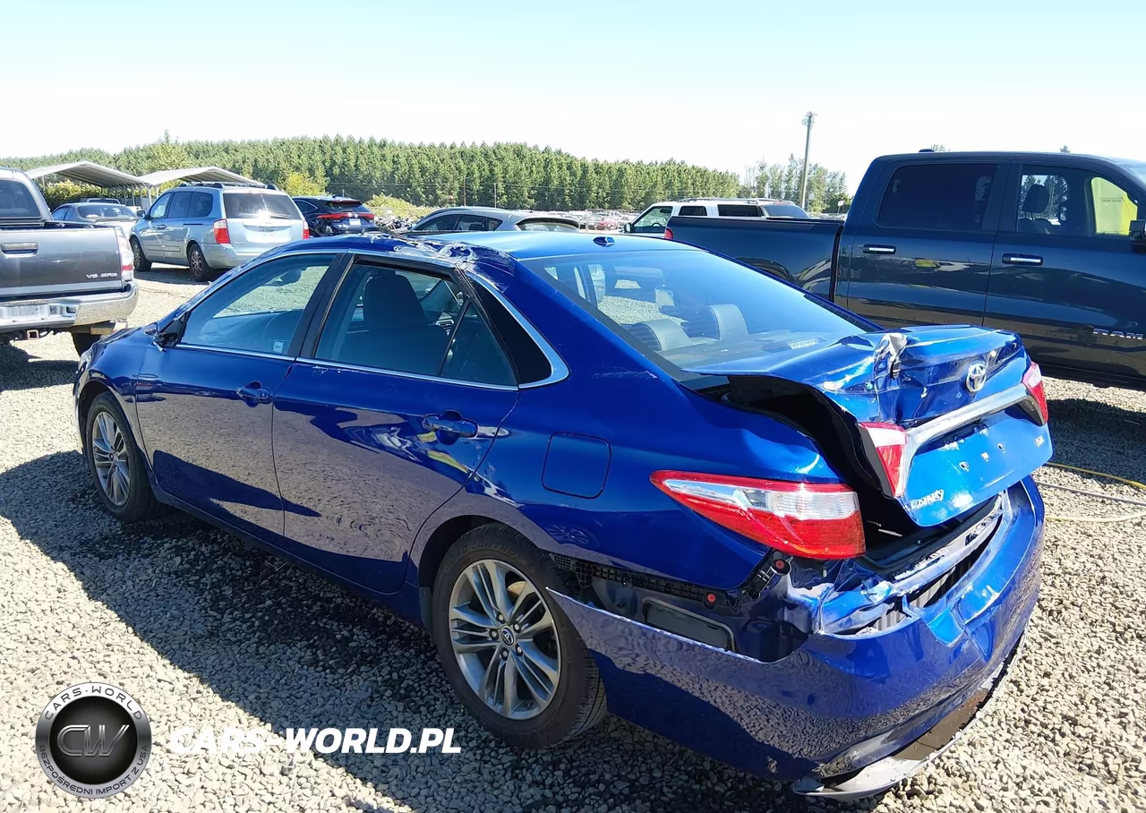 2016 Toyota Camry Se VIN:4T1BF1FK4GU554324 - 3