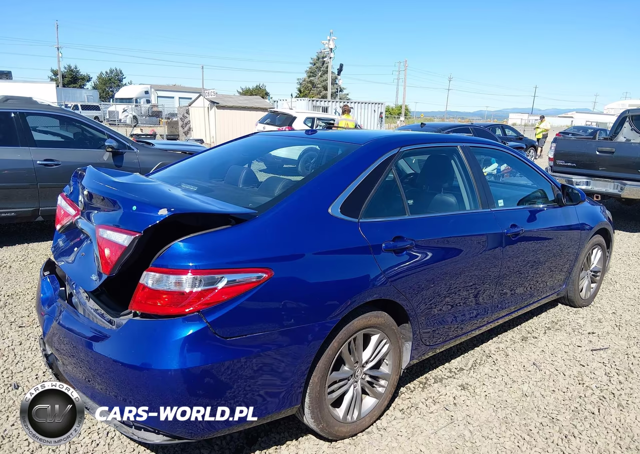 2016 Toyota Camry Se VIN:4T1BF1FK4GU554324 - 4