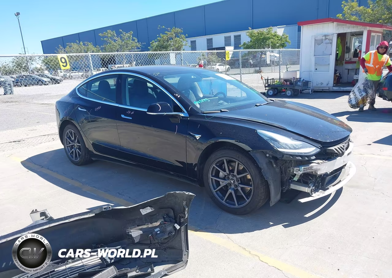 2019 Tesla Model 3 Long Range-Mid Range-Standard Range-Standard Range Plus – zdjęcie 1 z 21