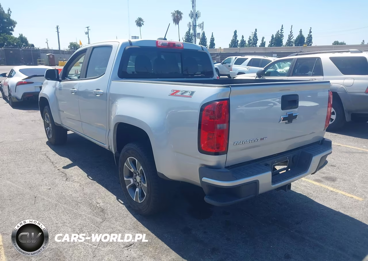2017 Chevrolet Colorado Z71 VIN:1GCGSDEN5H1178030 - 3