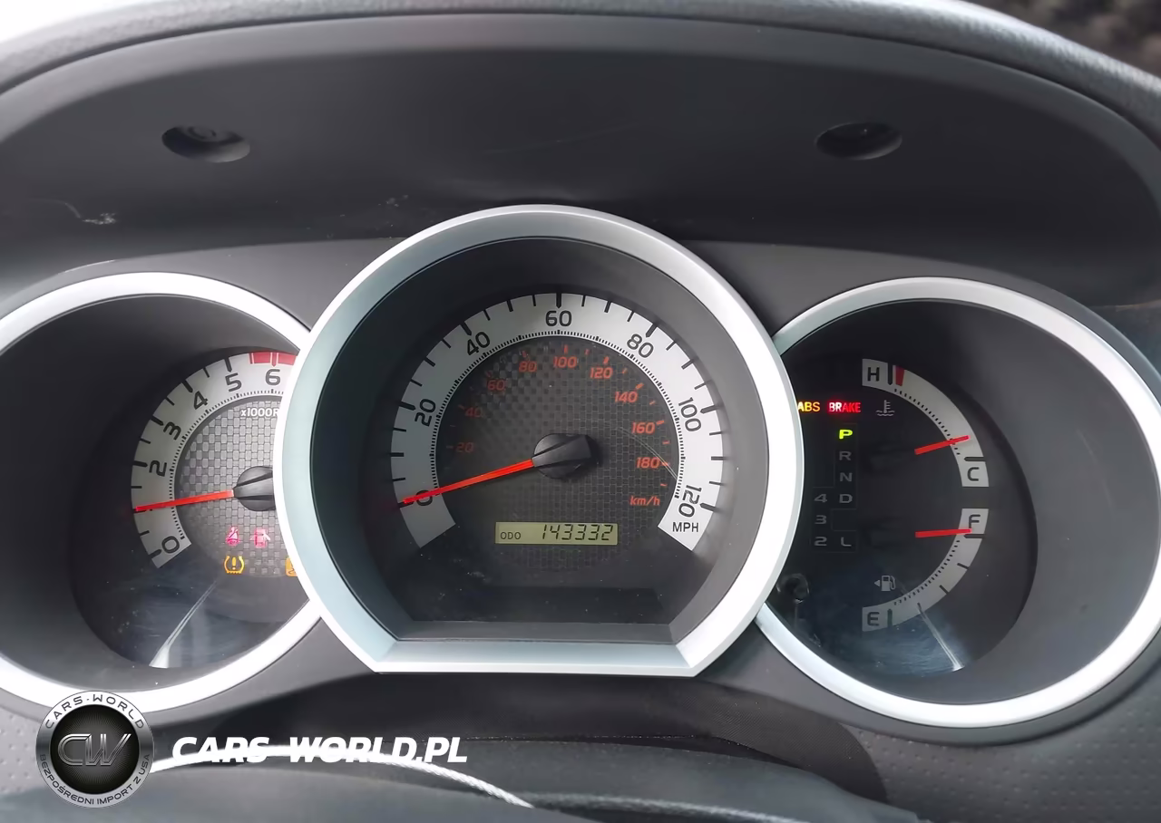 2015 Toyota Tacoma Base V6 VIN:3TMLU4EN5FM184371 - 7