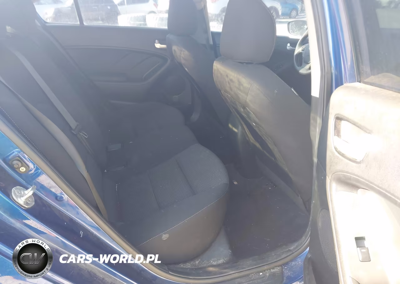 2018 Kia Forte Lx VIN:3KPFK4A70JE258857 - 8