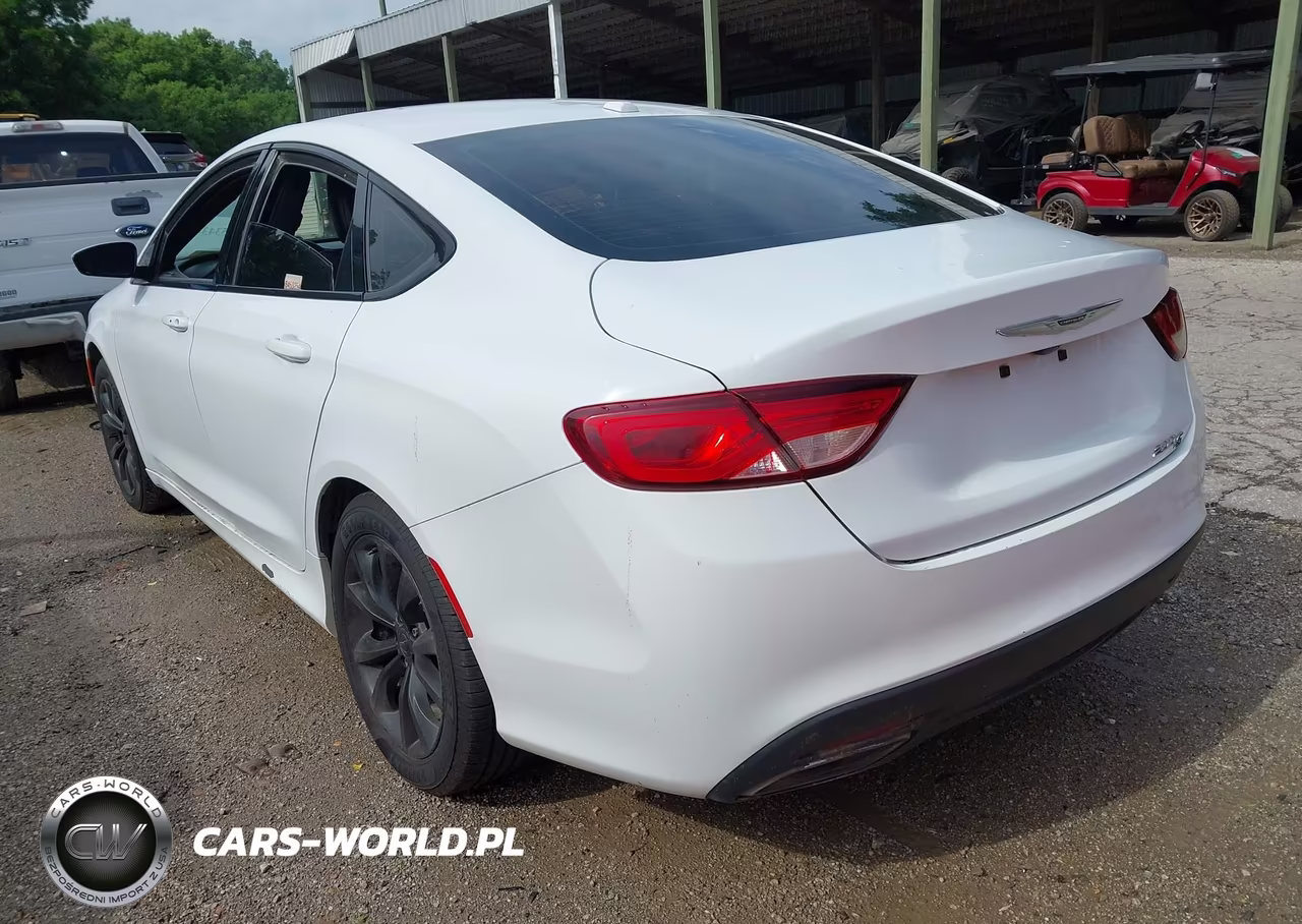 2015 Chrysler 200 S VIN:1C3CCCBB7FN559954 - 3